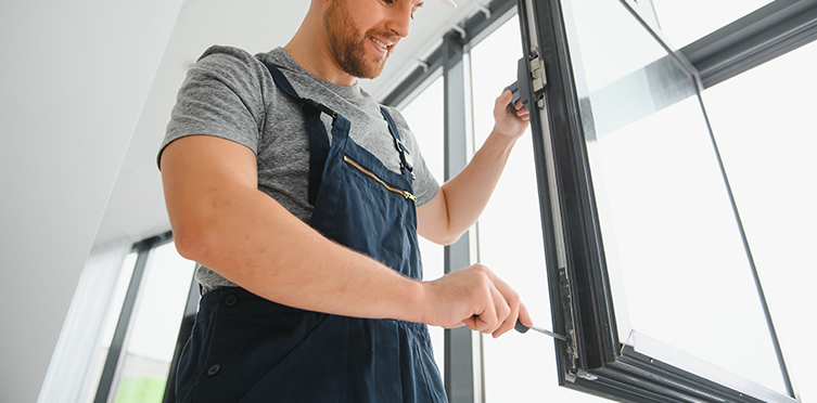 műanyag és alumínium nyílászárók